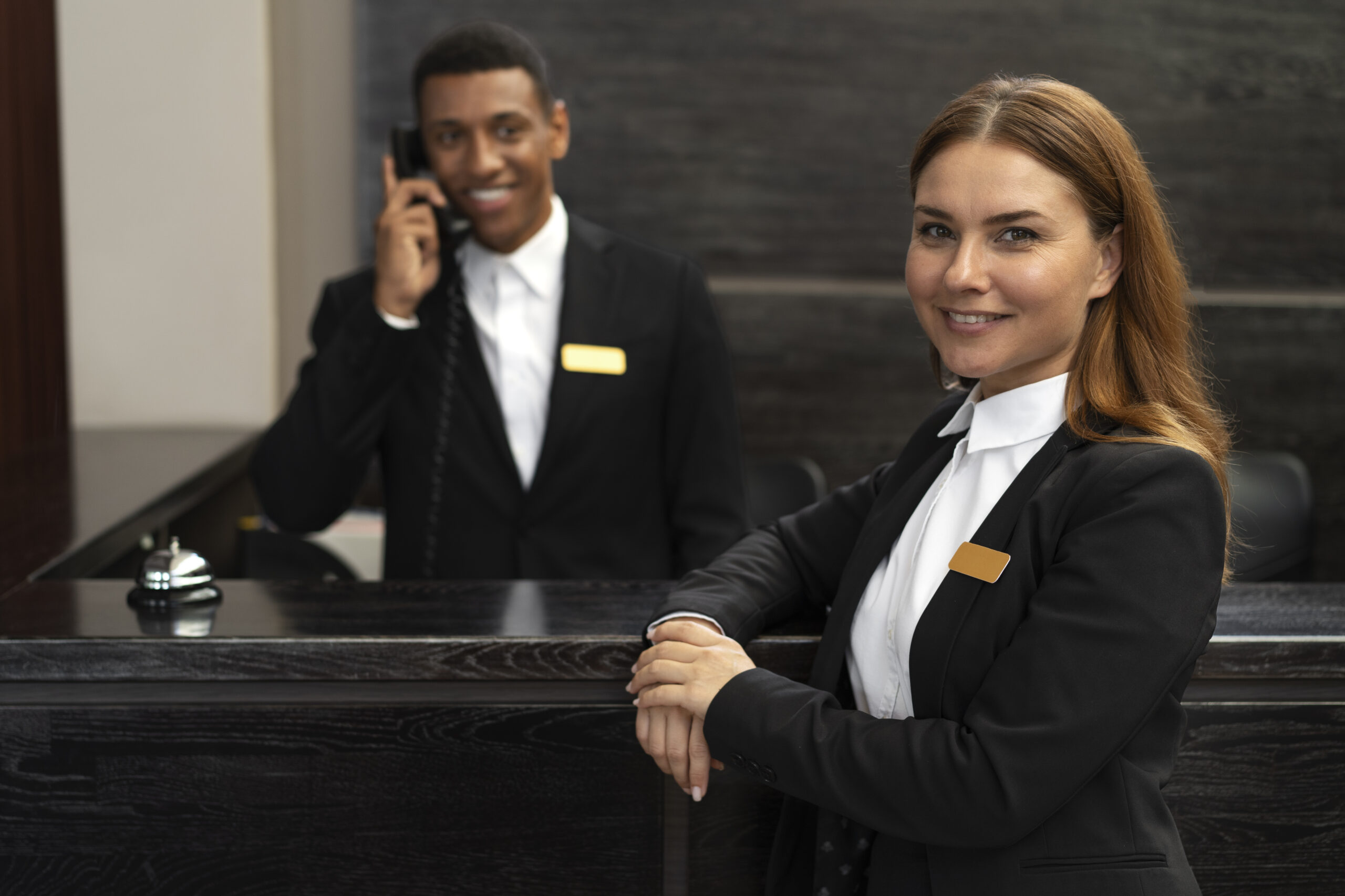 Compreender as nuances entre a Gestão Hoteleira e a Gestão de Processos é essencial para aprimorar a eficiência da sua rotina e a experiência do hóspede.